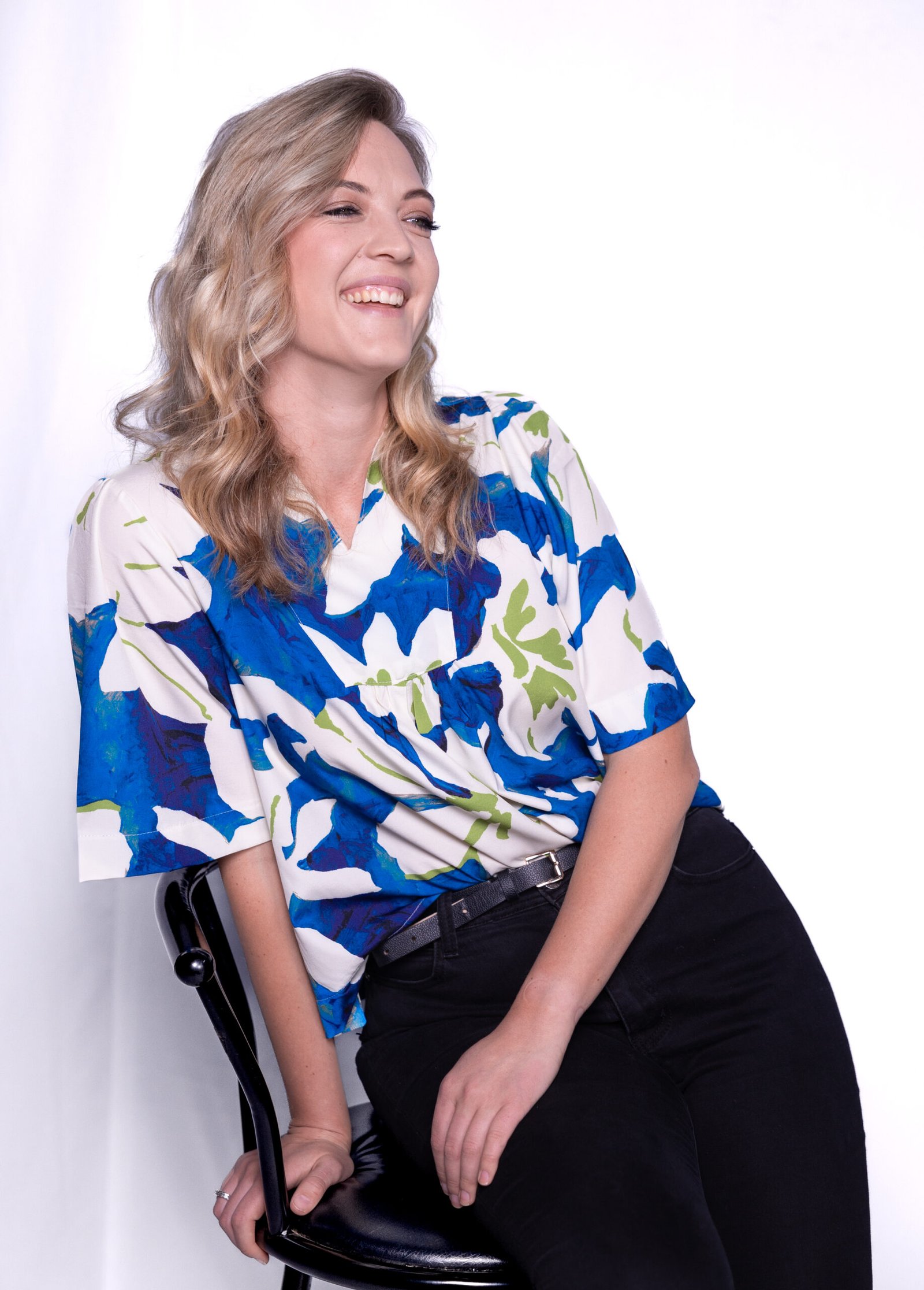Lily Blouse in Blue - Image 4