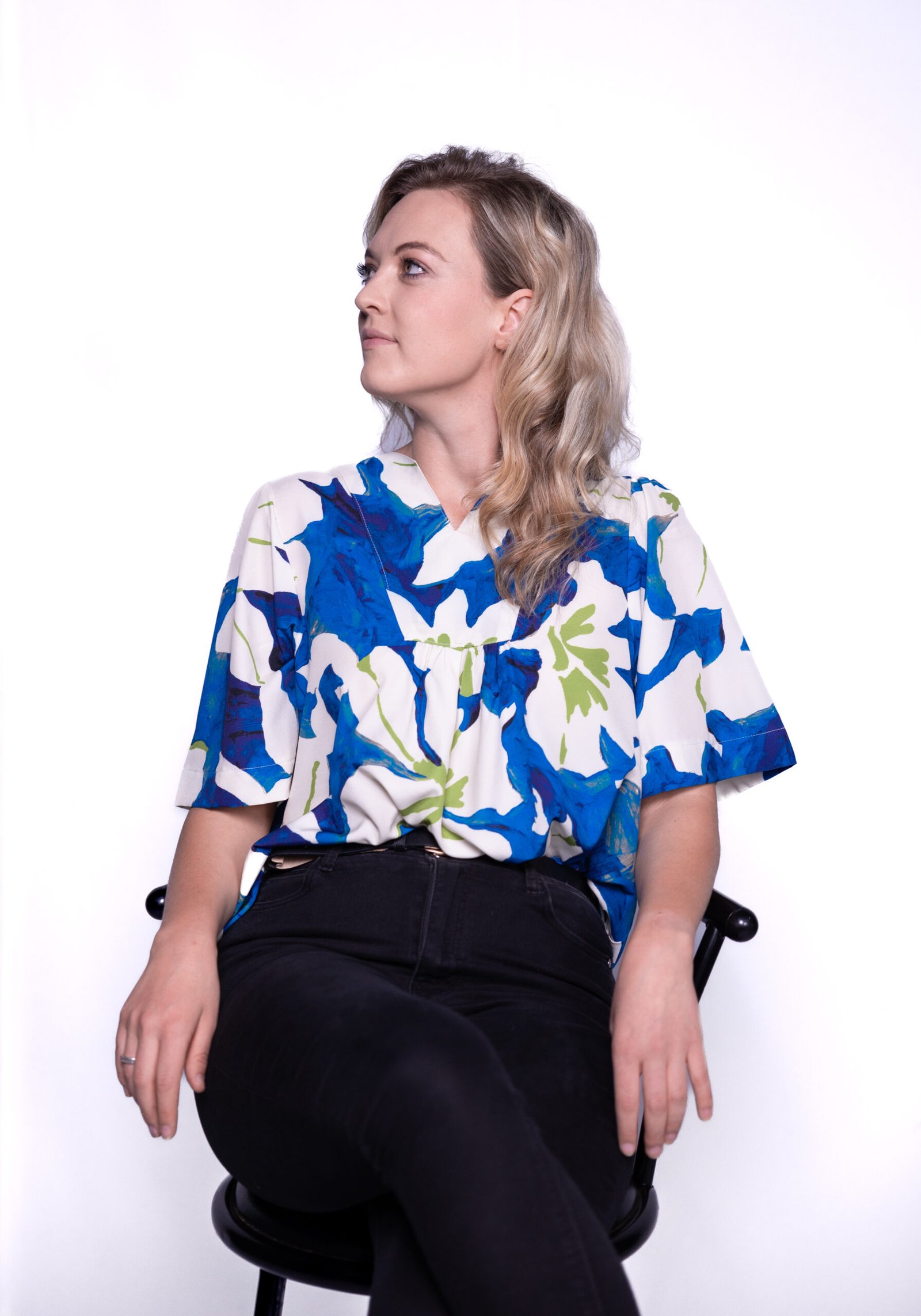 Lily Blouse in Blue - Image 2